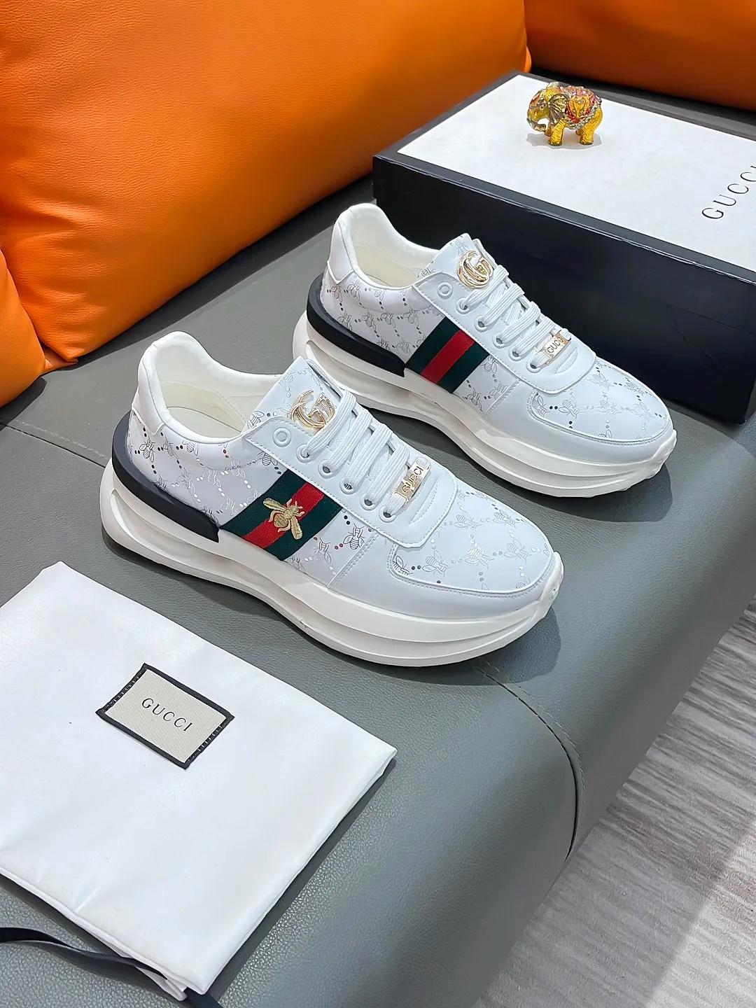 Men's shoes GUCCI "Gucci" P460 Regular size: 38-44 (casual shoes) Product materials: Selected cowhide upper, soft sheepskin lining; original outsole.